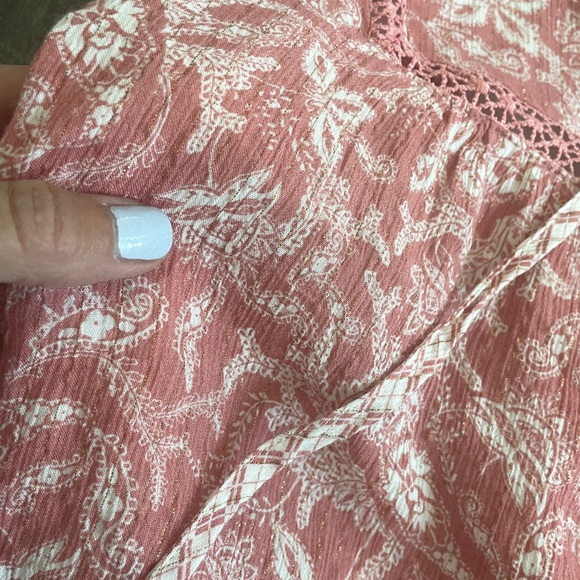 BTFL-Life pink and gold thread blouse in XS - Picture 8 of 10